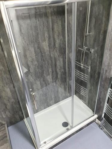 Red Lion Rooms - Self Check In Inn in Barrow-in-Furness