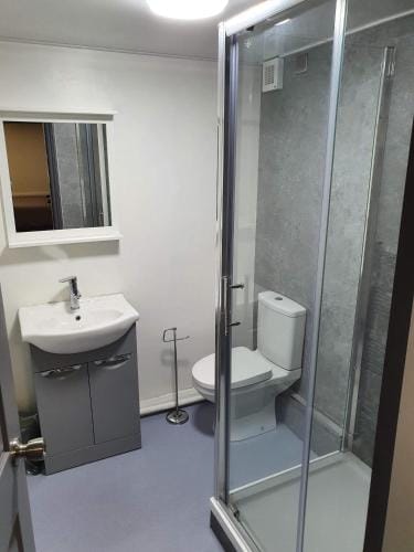 Red Lion Rooms - Self Check In Inn in Barrow-in-Furness