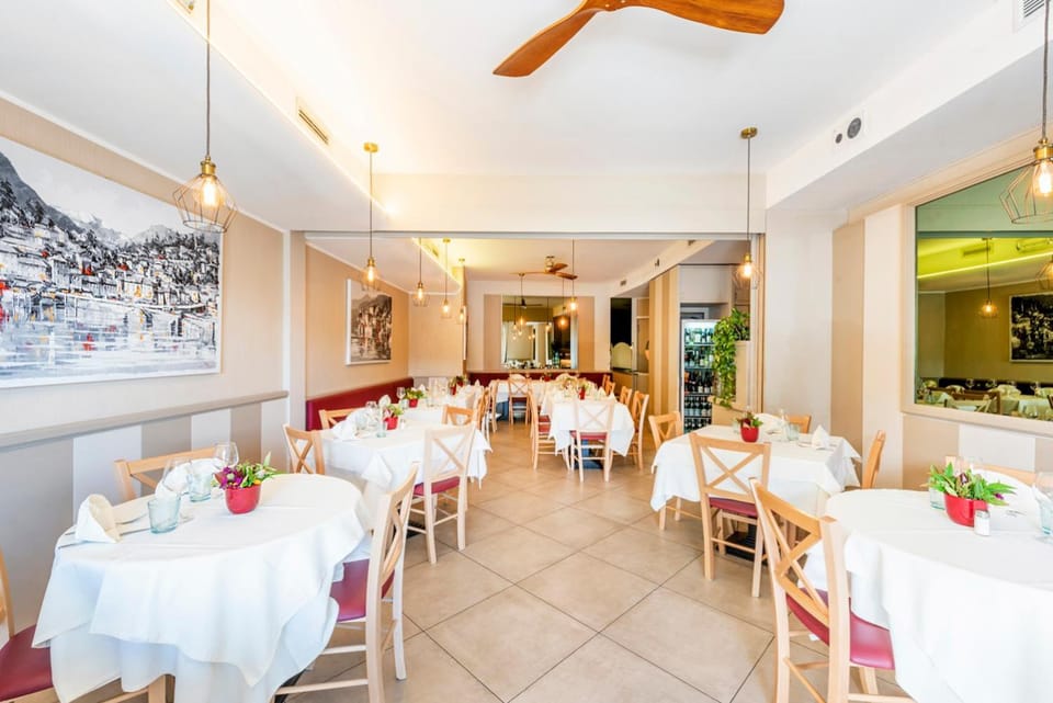 Hotel Argegno Hotel in Canton of Ticino