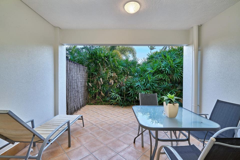 North Cove Waterfront Suites Apartment hotel in Cairns