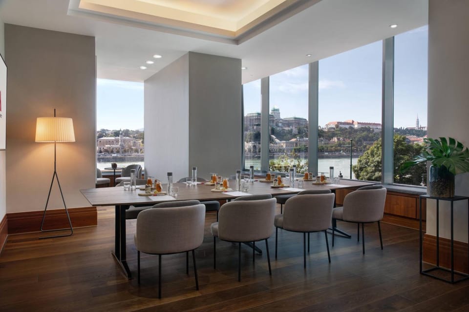 Meeting room / ballrooms