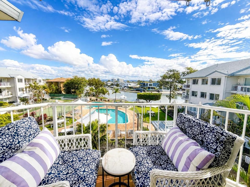 Pelican Cove Waterfront Apartments Apartment hotel in South Stradbroke