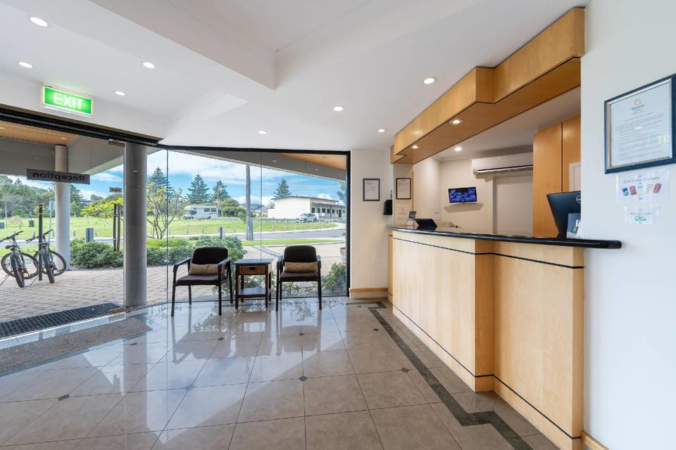Quality Resort Sorrento Beach Hotel in Perth