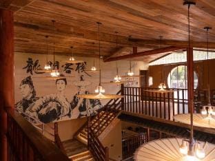 Longmen Inn (Moon Moon Bay Scenic Area Branch) Hotel in Zhejiang
