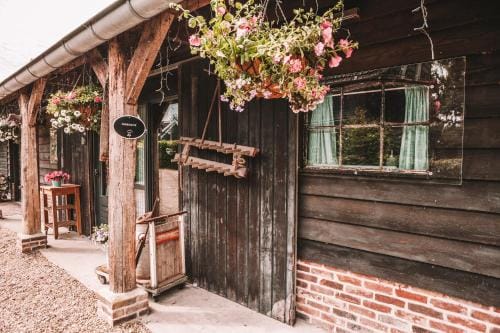 CRASH'NSTAY - Paardenstal Inn in South Holland (province)