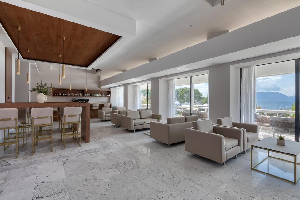 Bar/lounge