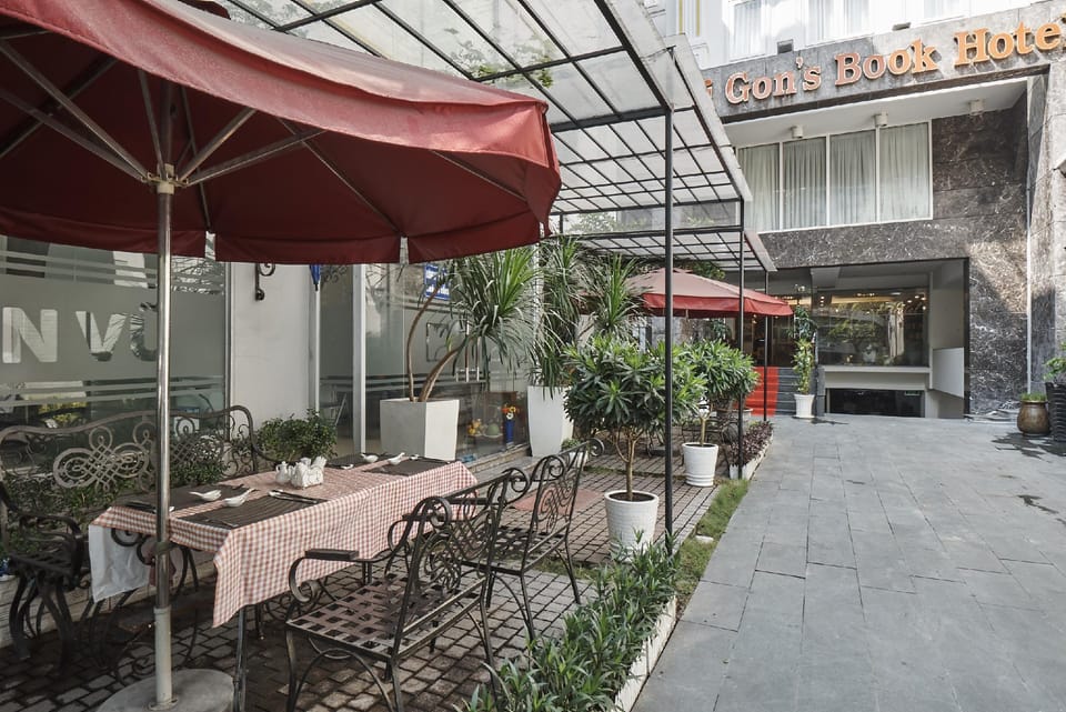 Sai Gon's Book Hotel - The Airport Front Hotel in Ho Chi Minh City