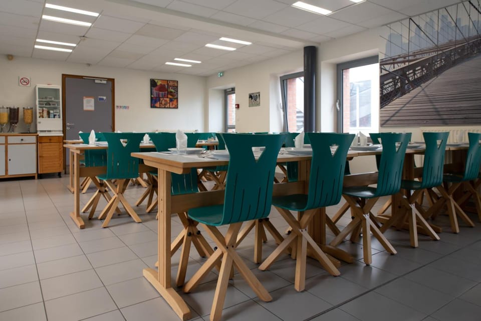 Auberge de Jeunesse HI Cherbourg Hostel in Normandy