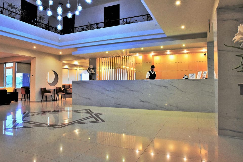 Hotel Theo Resort in Agia Marina