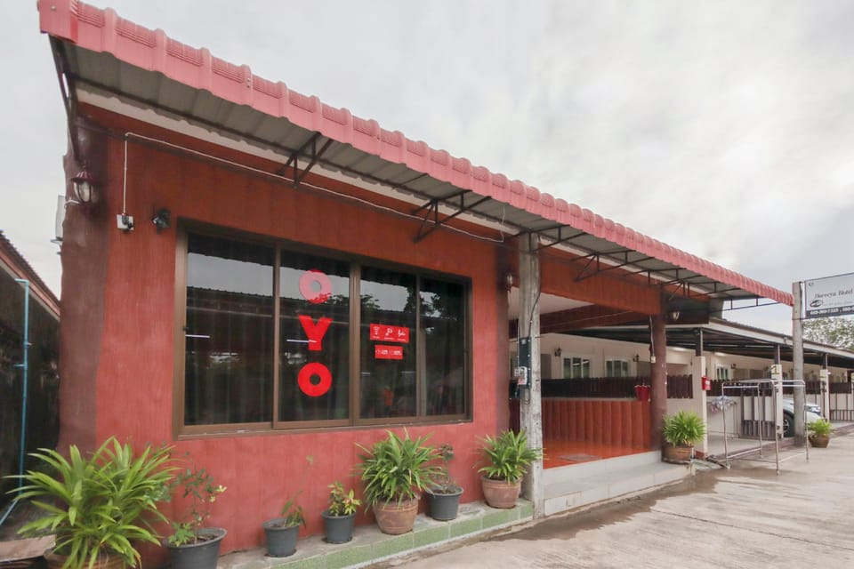OYO 75331 Hareeya Hotel Hotel in Khok Kloi