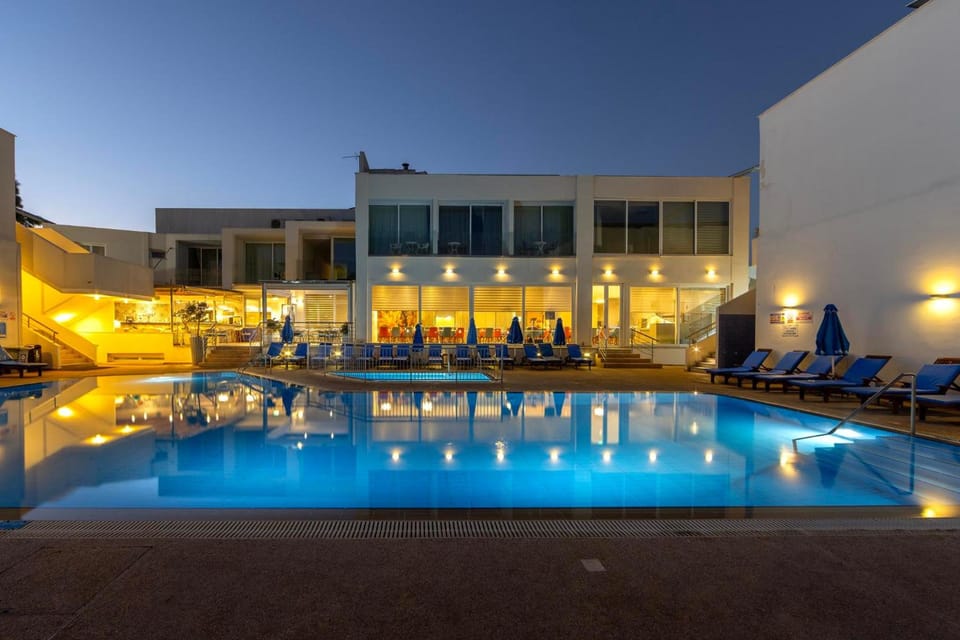 Park Beach Hotel Hotel in Germasogeia