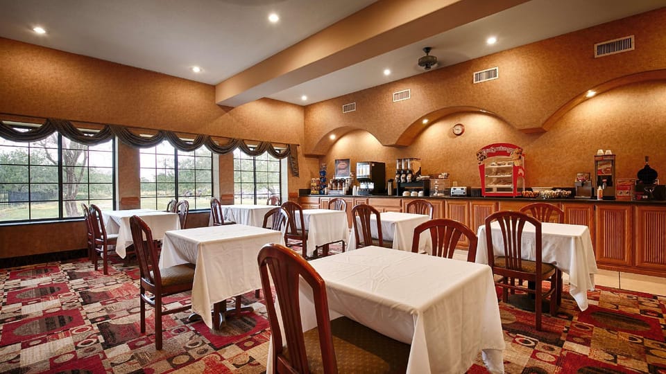 Best Western Casa Villa Suites Hotel in San Benito