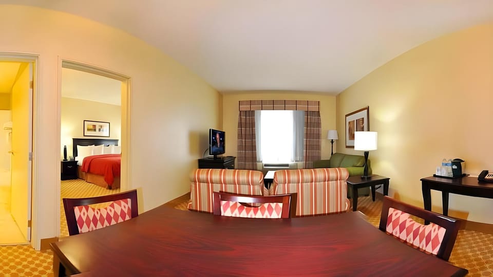 Country Inn & Suites by Radisson, Conway, AR Hotel in Conway