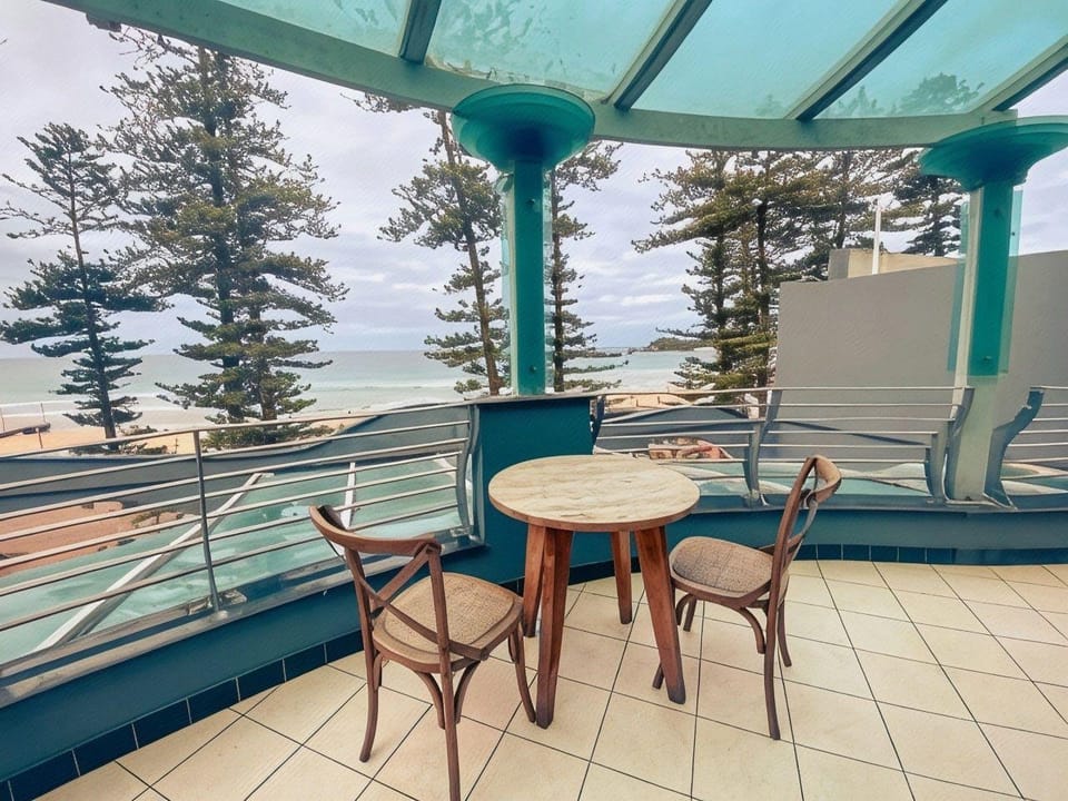Stay at Hotel Steyne Hotel in Manly