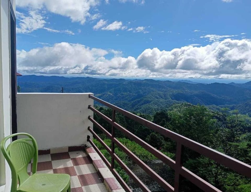 Sunny Pines Resort Hotel in Uttarakhand