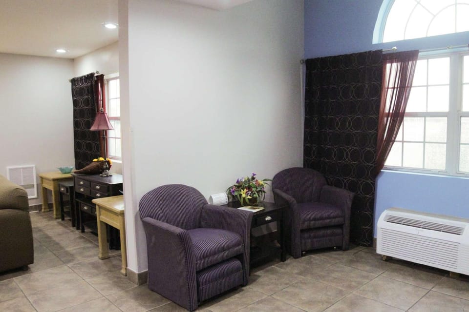 Americas Best Value Inn & Suites Jackson, TN Hotel in Jackson