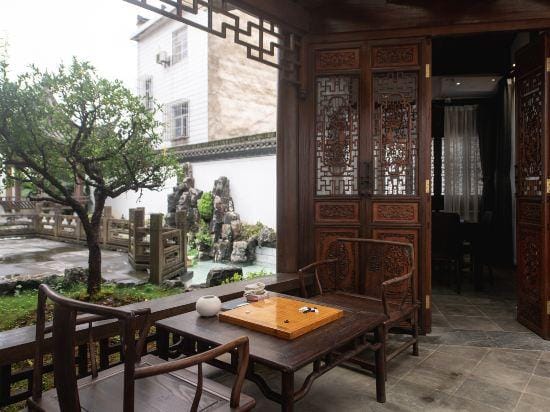 Yuliang Sincerity Homestay Hotel in Hangzhou