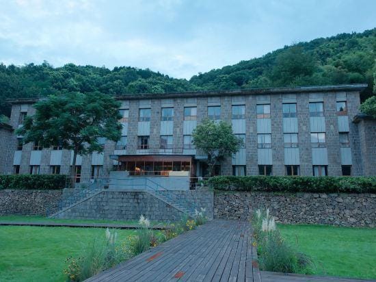 TIME TRAVEL LOCAL Hotel in Zhejiang