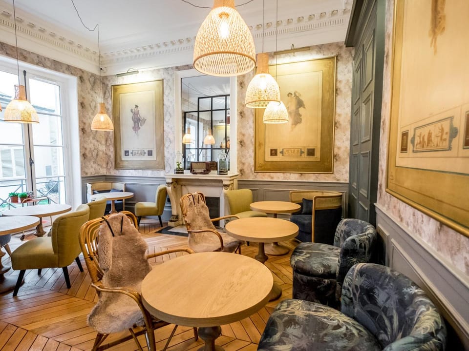 1er Etage SoPi-Montmartre Hotel in Paris
