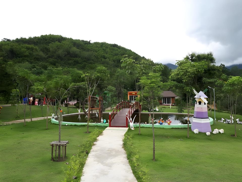 Tanihill Resort in Thailand