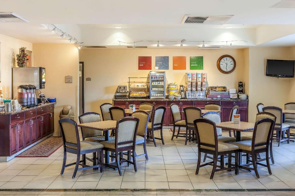 Comfort Inn & Suites Airport Convention Center Hotel in Reno