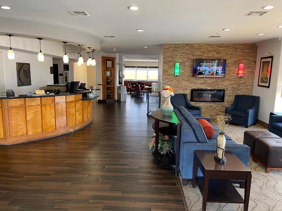 Comfort Suites Lake Charles Hotel in Lake Charles