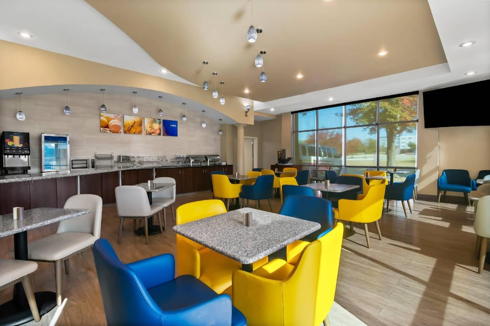 Comfort Suites Bentonville - Rogers Hotel in Rogers