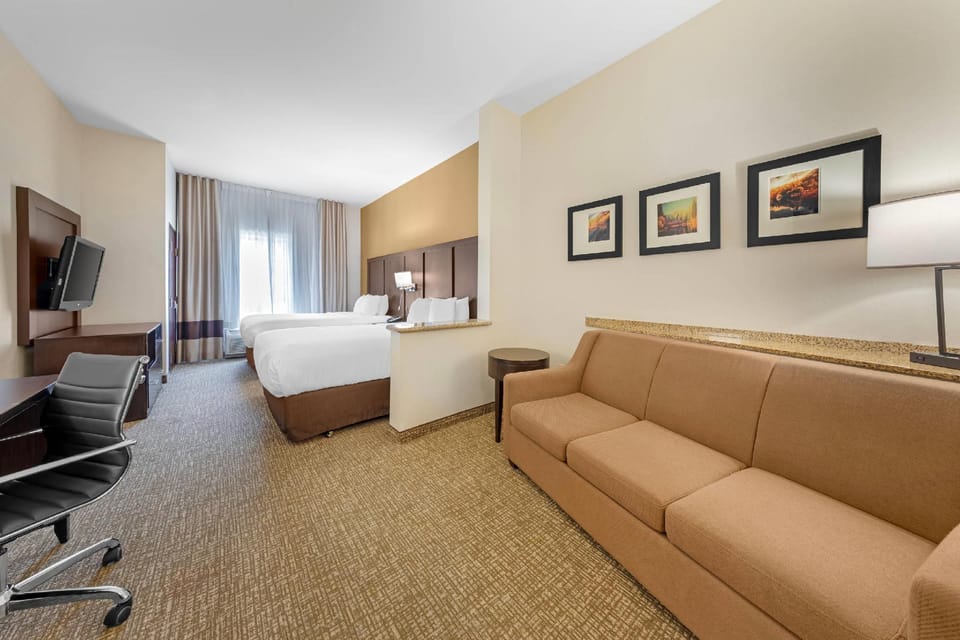 Suite room