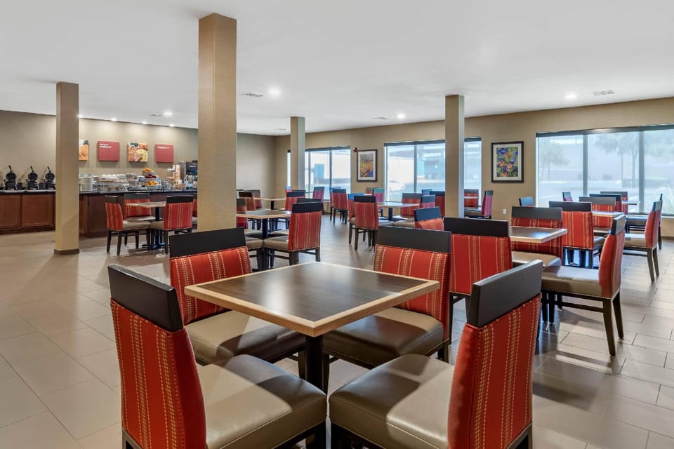 Comfort Suites San Antonio North - Stone Oak Hotel in San Antonio