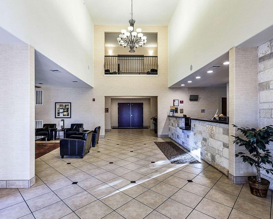 Comfort Suites San Antonio North - Stone Oak Hotel in San Antonio