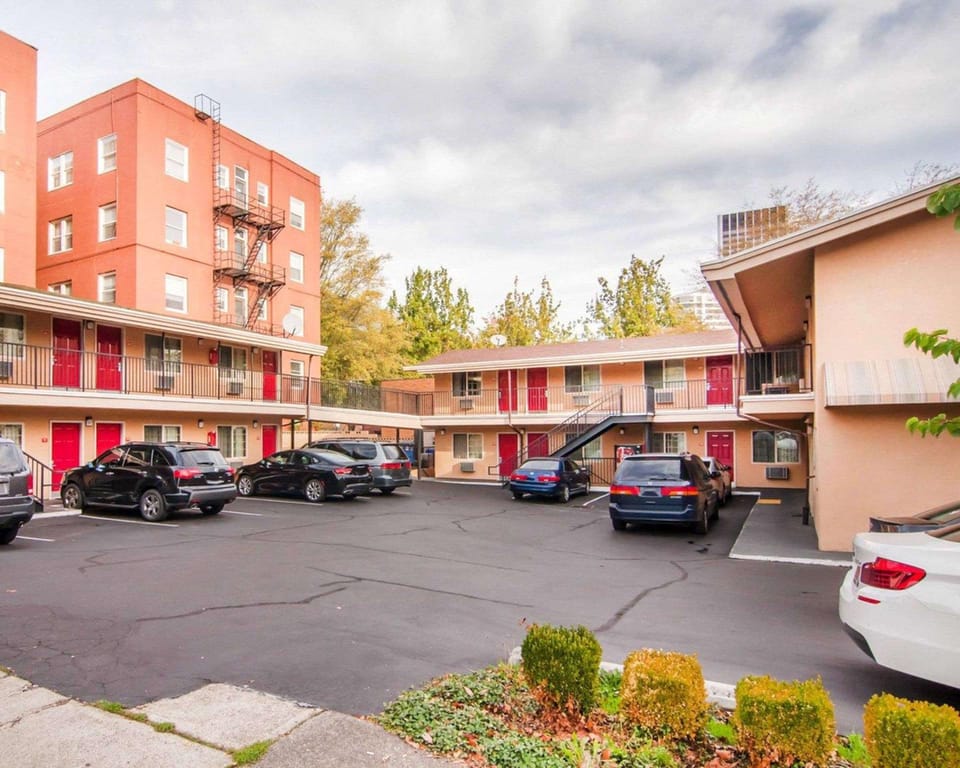 Econo Lodge Portland Downtown Hotel in Portland