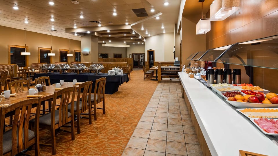 Best Western Plus Winnipeg Airport Hotel Hotel in Winnipeg