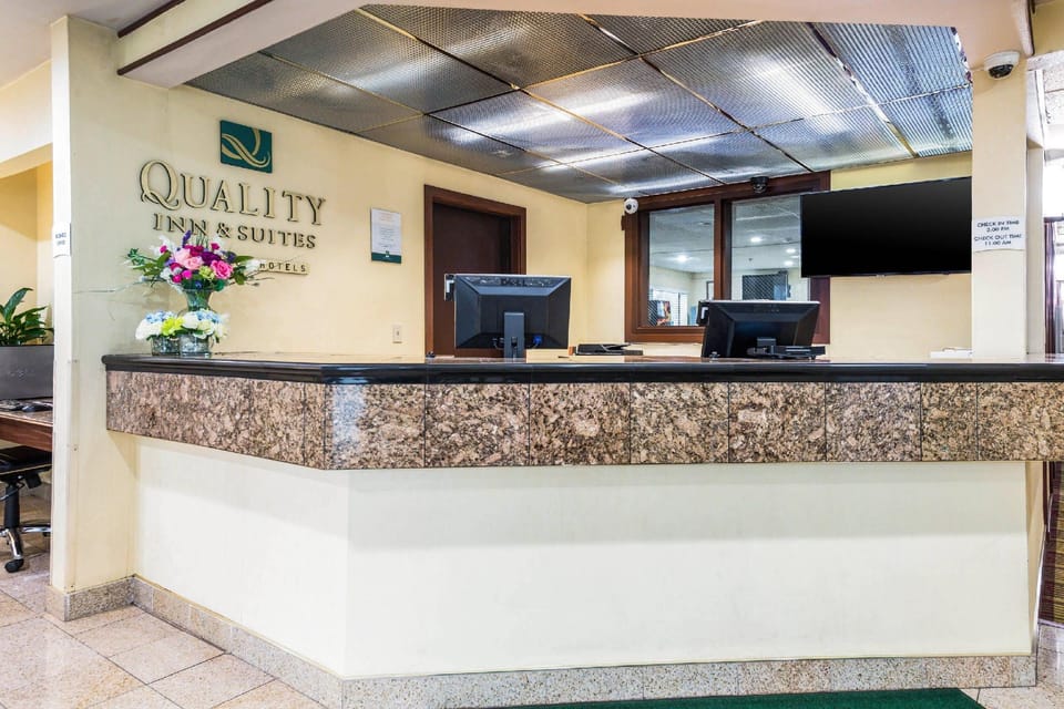Quality Inn & Suites Lacey Olympia Hotel in Lacey