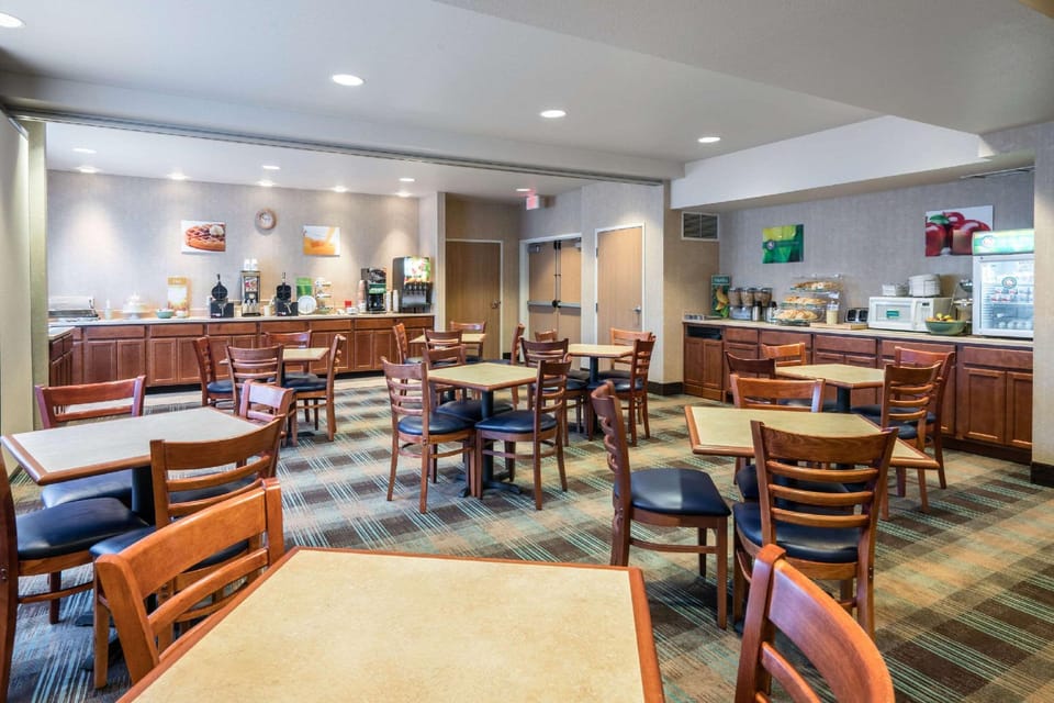 Quality Inn & Suites Sequim at Olympic National Park Hotel in Sequim