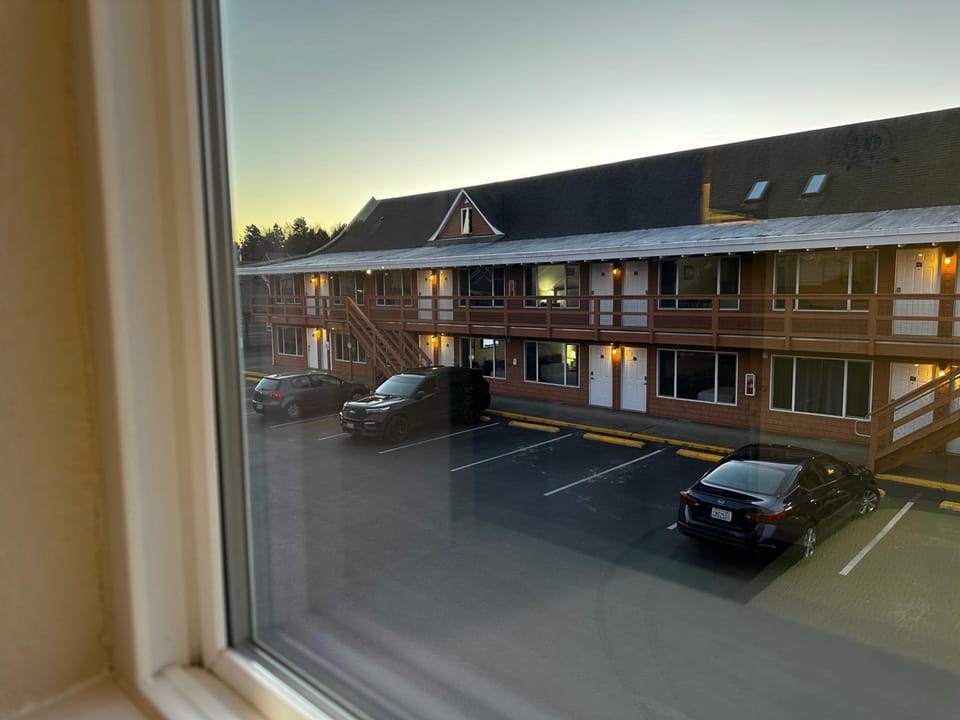 Rodeway Inn & Suites Hotel in Long Beach