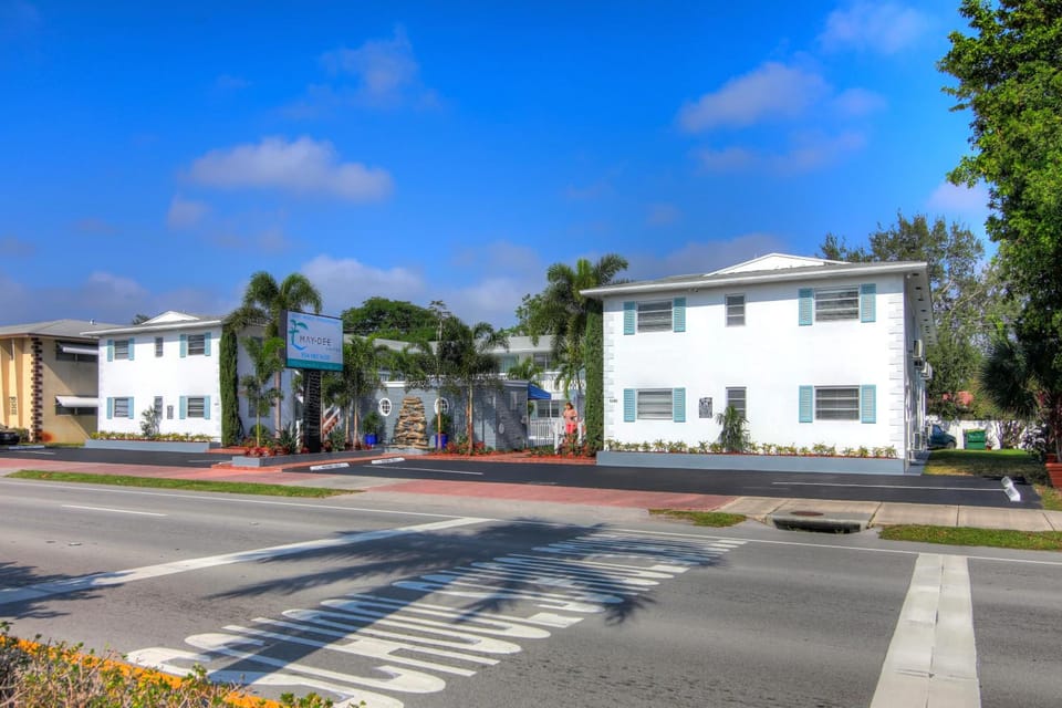 May-Dee Suites in Florida Hotel in Hollywood