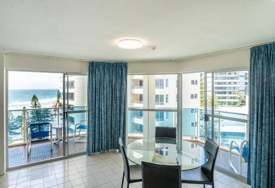 Grosvenor Beachfront Apartments Apartment hotel in Surfers Paradise