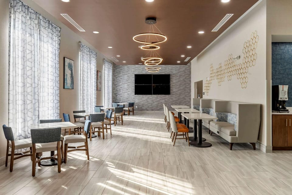 Comfort Suites Greenville Airport Hotel in Greer