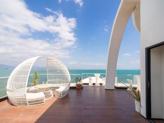 Cengxi Island Hostel Hotel in Sanya
