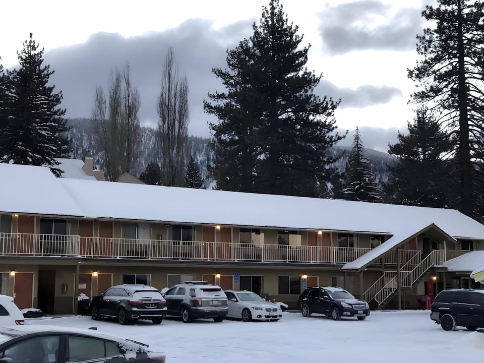 Hotel Elevation Hotel in South Lake Tahoe