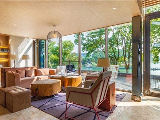 Warm Island Elegant Art Hotel Hotel in Hangzhou
