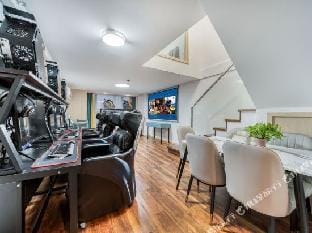 Hangzhou Dream Sailing Entertainment Apartment Hotel in Hangzhou