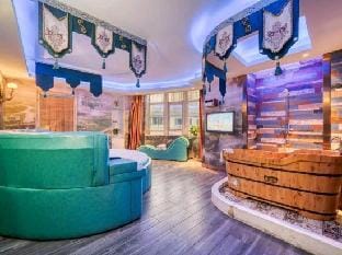Lucheng Yuhuayuan Hotel (Lin'an Wanhua Square) Hotel in Hangzhou