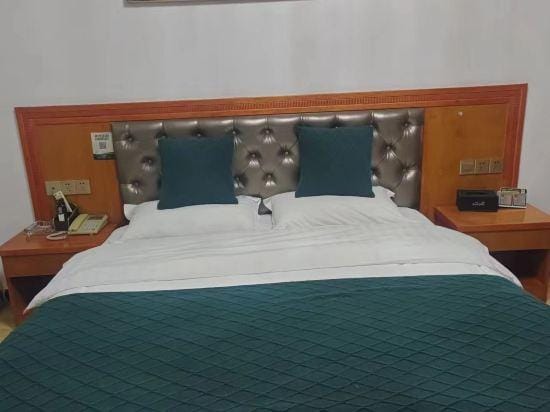 1 Xiu Ninghang Garden Hotel (Nanjing Qikou Airport Branch) Hotel in Nanjing