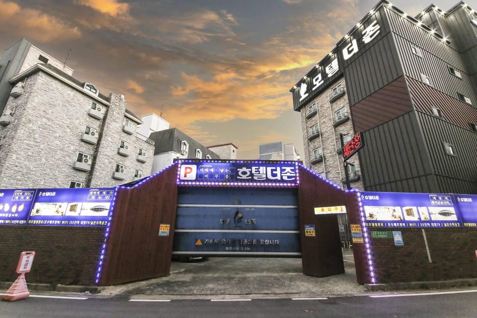 Gyeryong Hotel The Zone Motel in South Korea