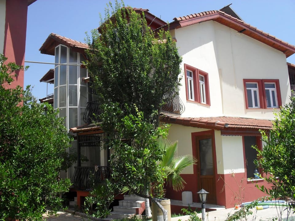 Villa Ozalp Apartments Apartment hotel in Dalyan