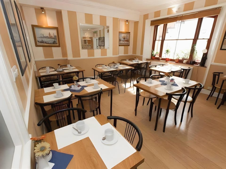 Dolphin Inn Hotel in City of Westminster