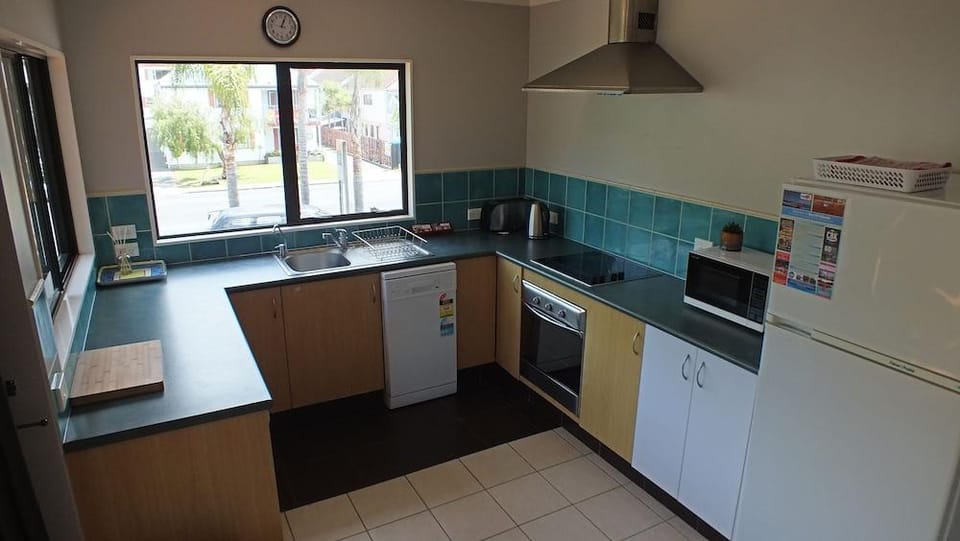 Bay Adventurer Backpackers & Apartments Hostel in Paihia