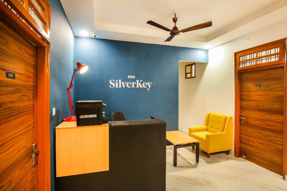 HOTEL O SILVER NEAR LULU MALL Hotel in Lucknow