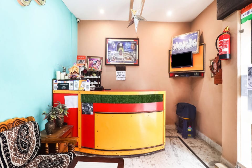 OYO Flagship 75005 Hotel Park View Hotel in Uttar Pradesh
